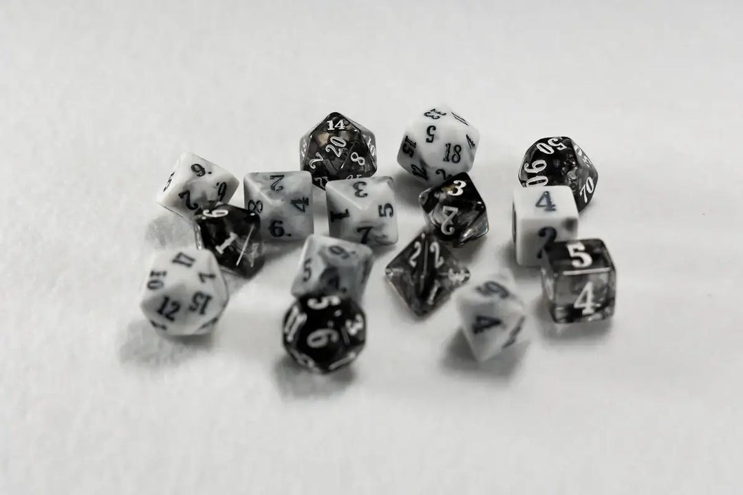 Epic Resin Dice Set: Figther - Beadle & Grimm - Accessories